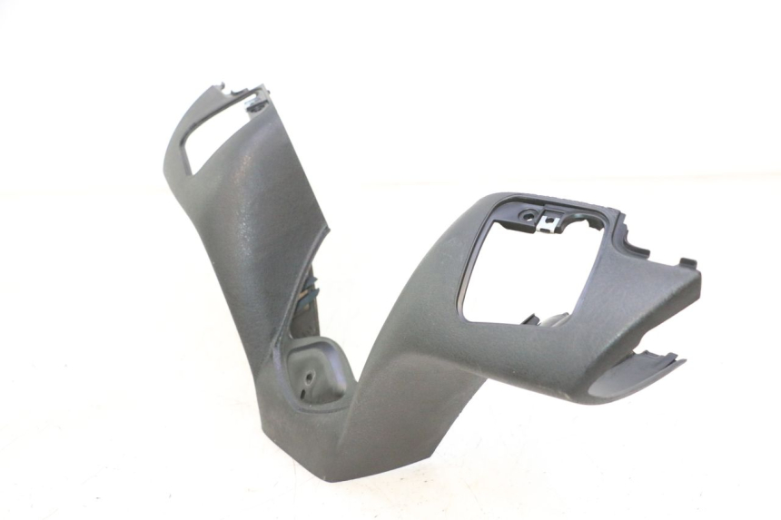 photo de CUBIERTA DEL MANILLAR DELANTERO PIAGGIO MP3 LT 300 (2010 - 2016) - Otra perspectiva