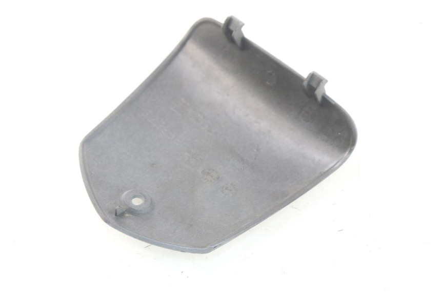 photo de CUBIERTA DEL MANILLAR DELANTERO PIAGGIO MP3 125 (2006 - 2014) - Detalle de la pieza