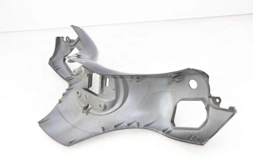 photo de CUBIERTA DEL MANILLAR DELANTERO PIAGGIO MP3 500 (2014 - 2017) - Detalle de la pieza