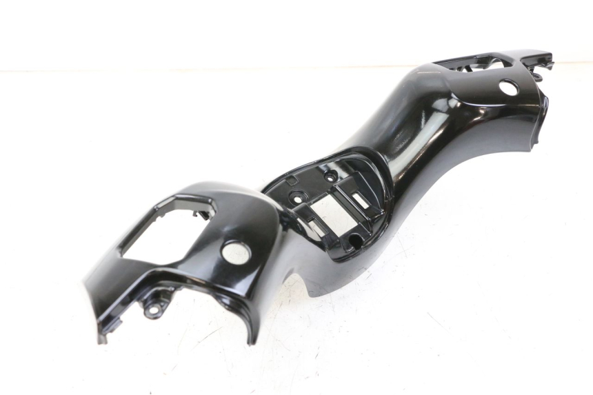 photo de CUBIERTA DEL MANILLAR DELANTERO PIAGGIO MP3 500 (2014 - 2017) - Vista general del producto