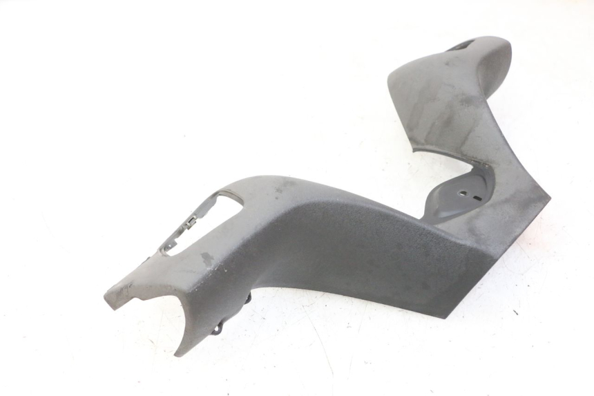 photo de CUBIERTA DEL MANILLAR DELANTERO PIAGGIO MP3 125 (2006 - 2014) - Otra perspectiva