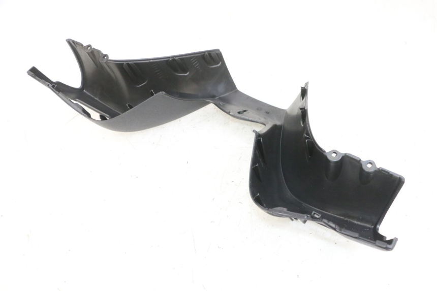 photo de TAPA MANILLAR TRASERO PIAGGIO MP3 RL 250 (2006 - 2010) - Otra perspectiva