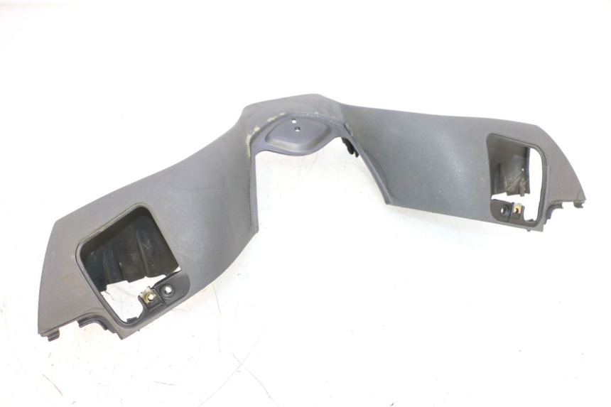 photo de CUBIERTA DEL MANILLAR DELANTERO PIAGGIO MP3 125 (2006 - 2014) - Zoom estado de uso