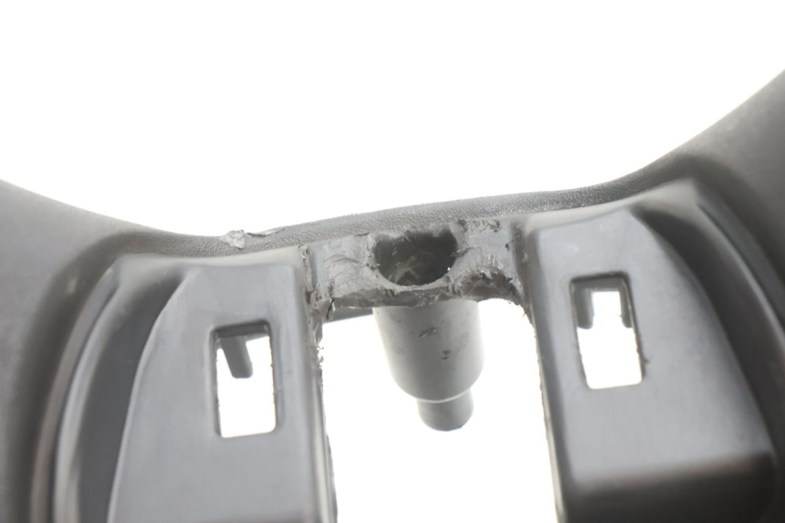 photo de TAPA MANILLAR TRASERO PIAGGIO MP3 500 (2016 - 2018) - Zoom estado de uso