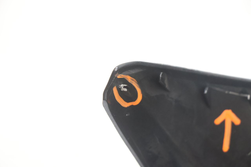 photo de TAPA MANILLAR TRASERO YAMAHA NEO'S NEOS 2T 50 (1998 - 2007) - Características distintivas