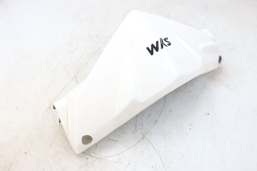 photo de TAPA MANILLAR TRASERO SYM ORBIT 2 4T 50 (2008 - 2017) - Marcados y referencias originales