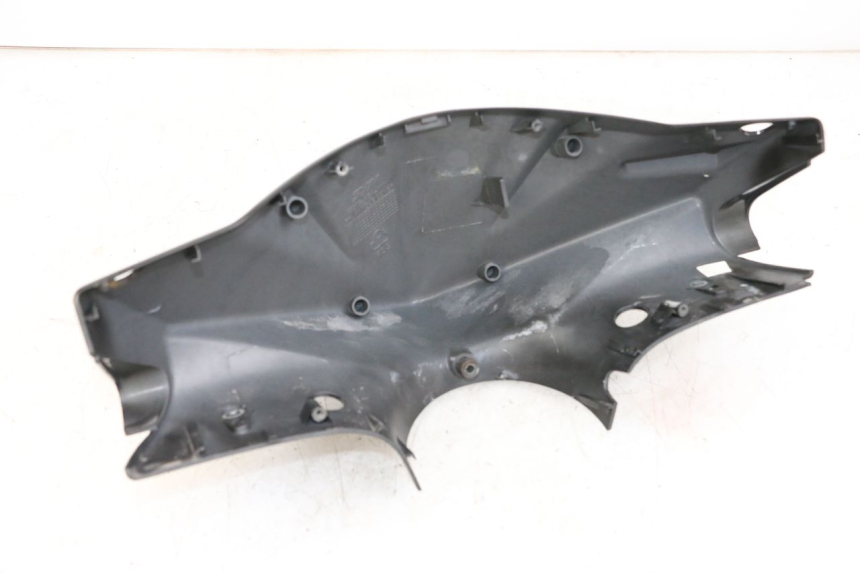 photo de TAPA MANILLAR TRASERO SYM ORBIT 50 (2008 - 2010) - Zoom estado de uso