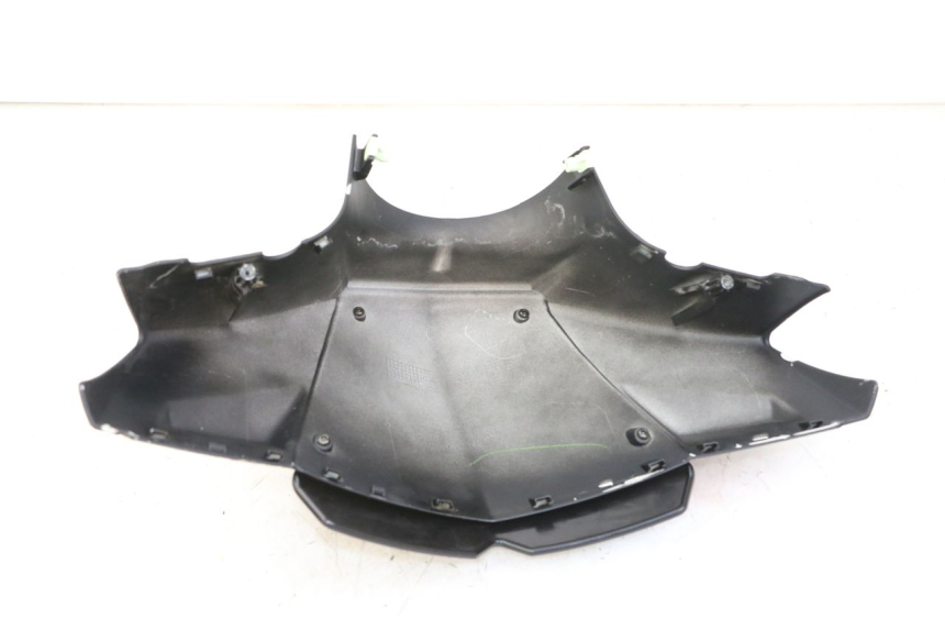 photo de CUBIERTA DEL MANILLAR DELANTERO PEUGEOT KISBEE 4T 50 (2018 - 2022) - Zoom estado de uso