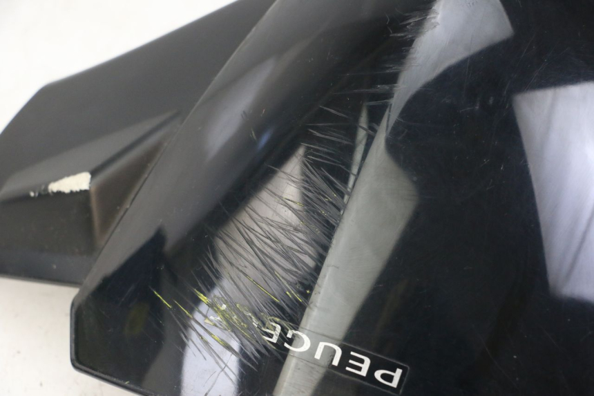 photo de CUBIERTA DEL MANILLAR DELANTERO PEUGEOT KISBEE 4T 50 (2018 - 2022) - Recambio usado revisado