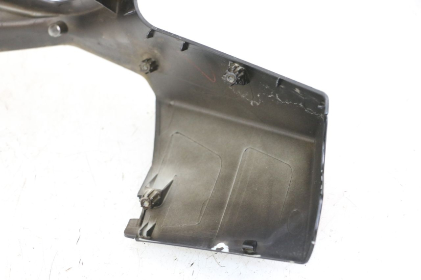 photo de TAPA MANILLAR TRASERO PEUGEOT VIVACITY 125 (2010 - 2017) - Vista general del producto