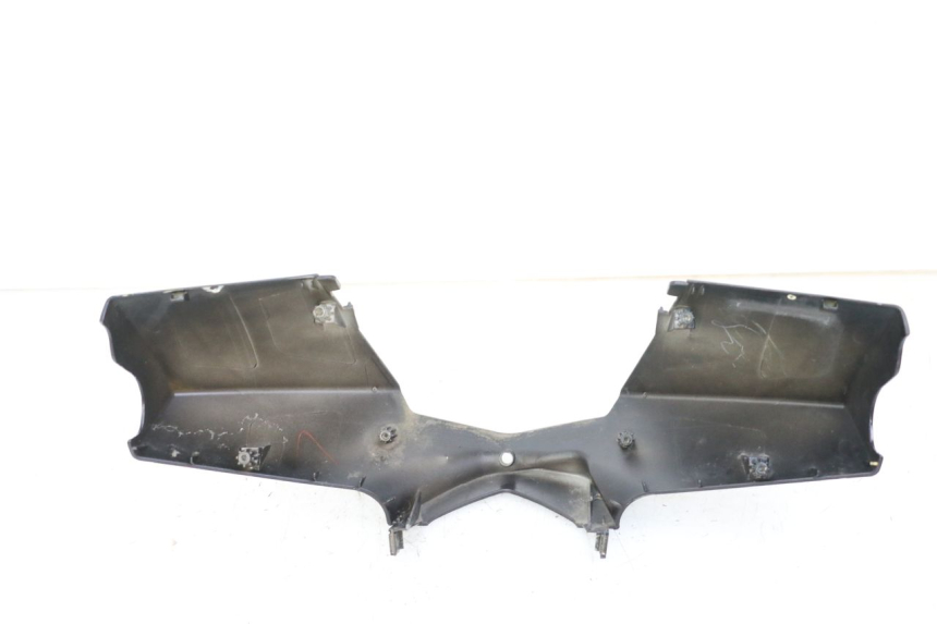 photo de TAPA MANILLAR TRASERO PEUGEOT VIVACITY 125 (2010 - 2017) - Detalles de los puntos de fijación