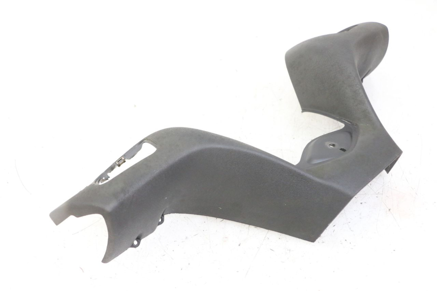 photo de CUBIERTA DEL MANILLAR DELANTERO PIAGGIO MP3 125 (2006 - 2014) - Vista general del producto