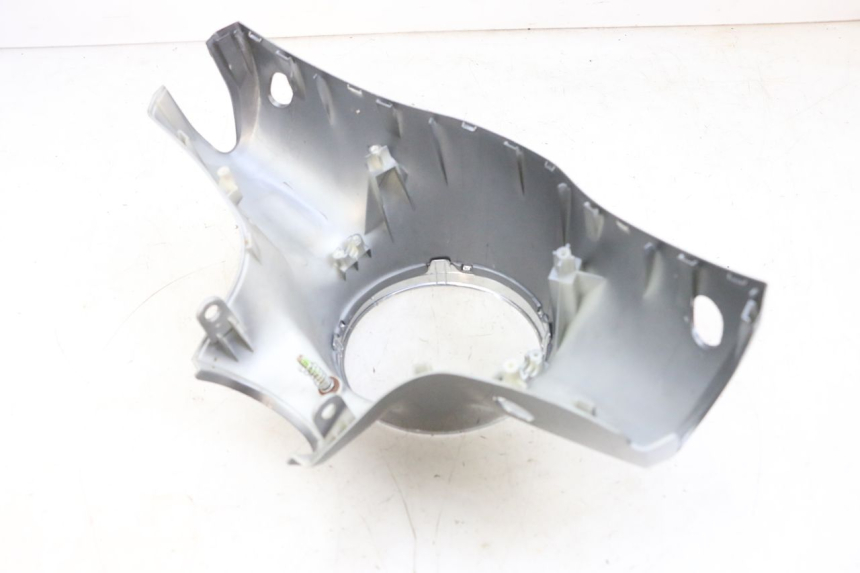 photo de TAPA MANILLAR TRASERO EFUN PUSA 1 - Primer plano técnico