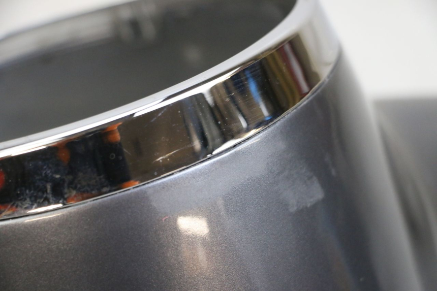 photo de TAPA MANILLAR TRASERO EFUN PUSA 1 - Detalles de los puntos de fijación