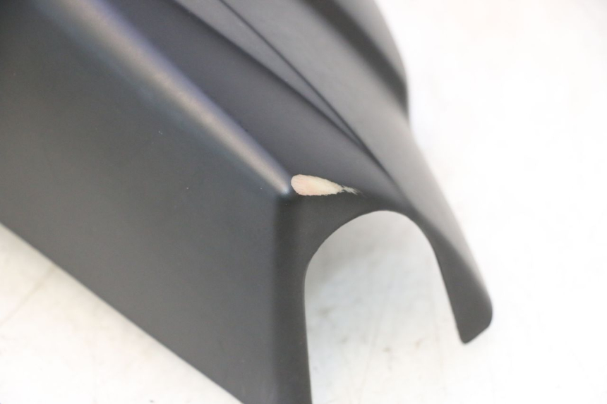 photo de TAPA MANILLAR TRASERO TNT MOTOR ROMA 12' 2T 50 (2007 - 2018) - Zoom sobre los componentes