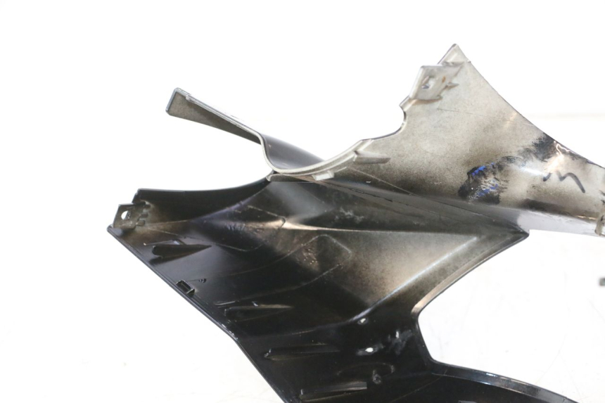photo de CUBIERTA DEL MANILLAR DELANTERO JM MOTORS SANTANA 50 (2014 - 2023) - Detalles de los puntos de fijación