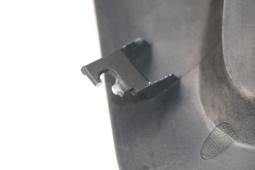 photo de TAPA MANILLAR TRASERO PEUGEOT SATELIS 300 (2012 - 2015) - Otra perspectiva