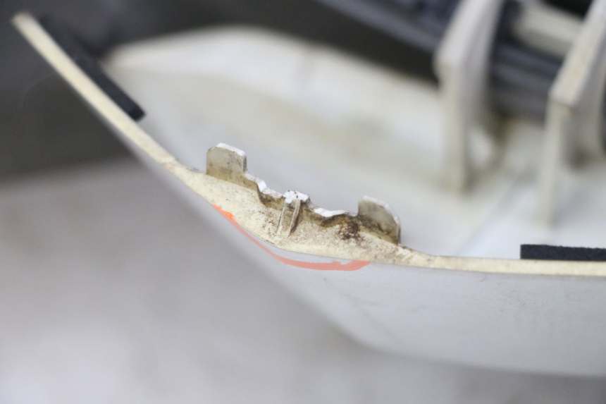 photo de TAPA MANILLAR TRASERO PEUGEOT SATELIS 125 (2013 - 2018) - Vista general del producto