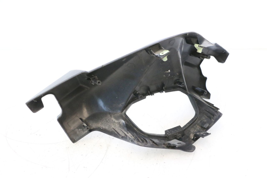 photo de TAPA MANILLAR TRASERO PEUGEOT SATELIS 125 (2006 - 2009) - Zoom estado de uso