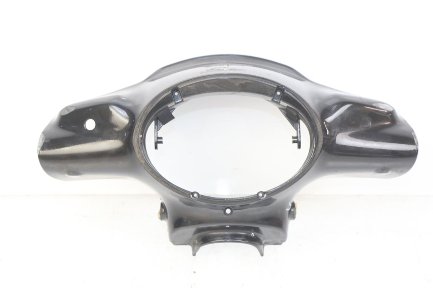 photo de CUBIERTA DEL MANILLAR DELANTERO APRILIA SCARABEO 100 (2003 - 2012) - Vista principal