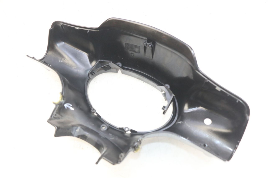 photo de CUBIERTA DEL MANILLAR DELANTERO APRILIA SCARABEO 100 (2003 - 2012) - Recambio usado revisado