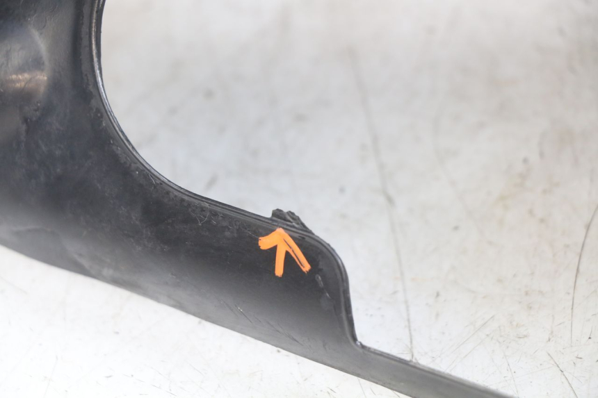 photo de CUBIERTA DEL MANILLAR DELANTERO PEUGEOT SPEEDFIGHT LC 50 (1996 - 2002) - Estado de la superficie y material