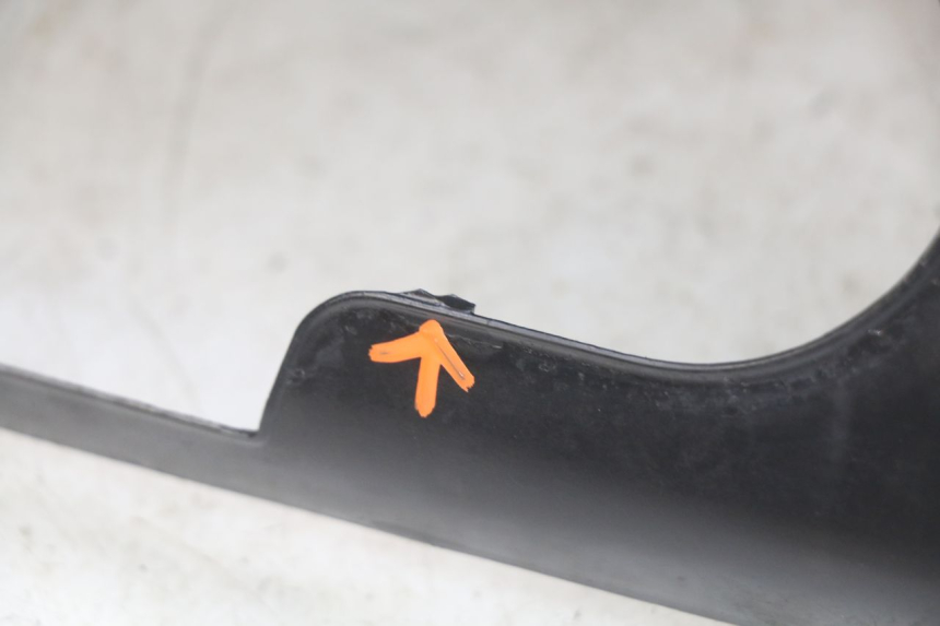 photo de CUBIERTA DEL MANILLAR DELANTERO PEUGEOT SPEEDFIGHT LC 50 (1996 - 2002) - Recambio usado revisado