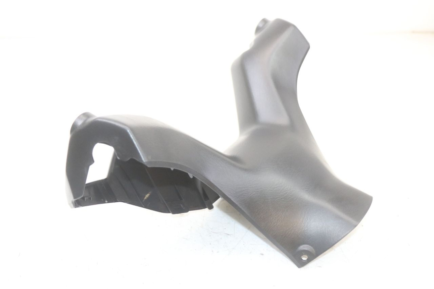 photo de TAPA MANILLAR TRASERO SUZUKI BURGMAN 125 (2018 - 2021) - Primer plano técnico