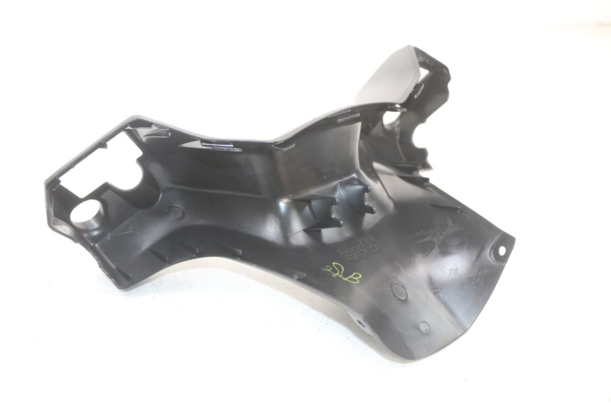 photo de TAPA MANILLAR TRASERO SUZUKI BURGMAN 125 (2018 - 2021) - Estado de la superficie y material