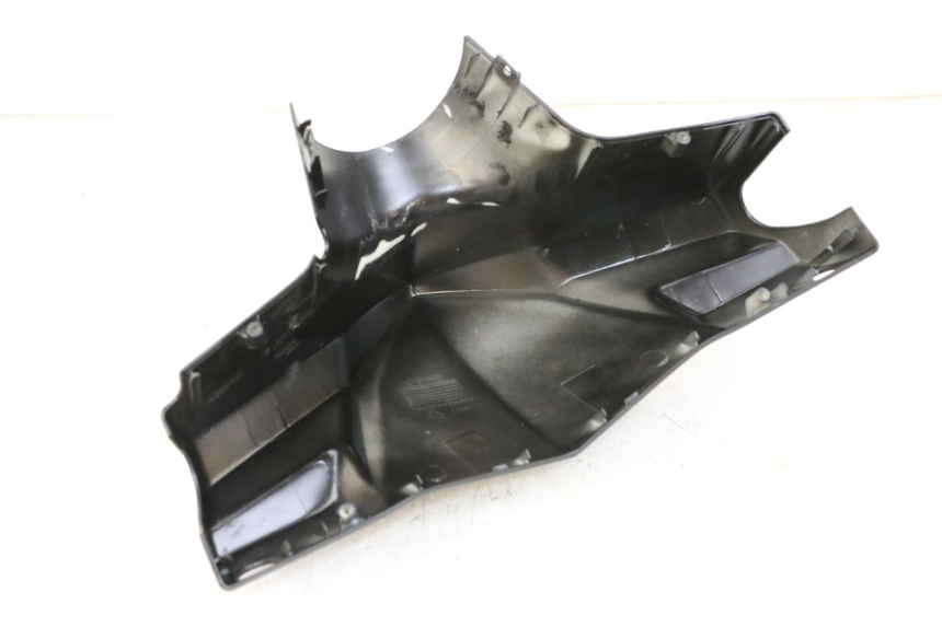 photo de TAPA MANILLAR TRASERO TNT MOTOR BOSTON 4T 50 (2018 - 2025) - Estado de la superficie y material