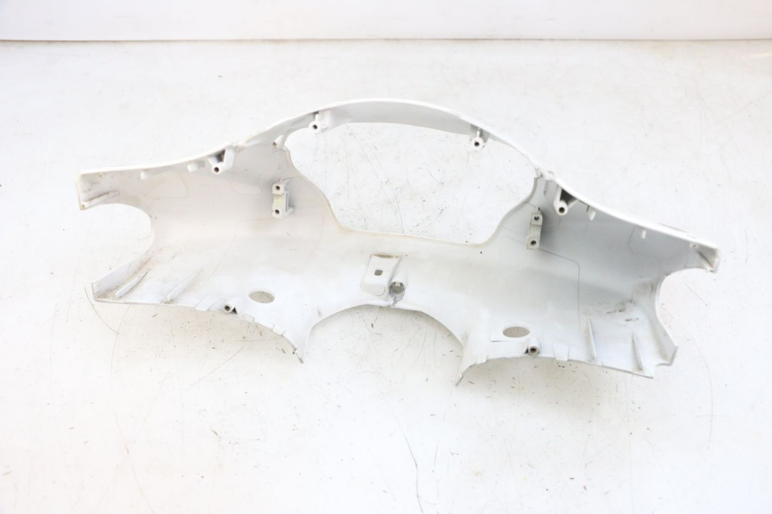 photo de TAPA MANILLAR TRASERO PEUGEOT TWEET PRO EFI 4T 50 (2021 - 2022) - Otra perspectiva