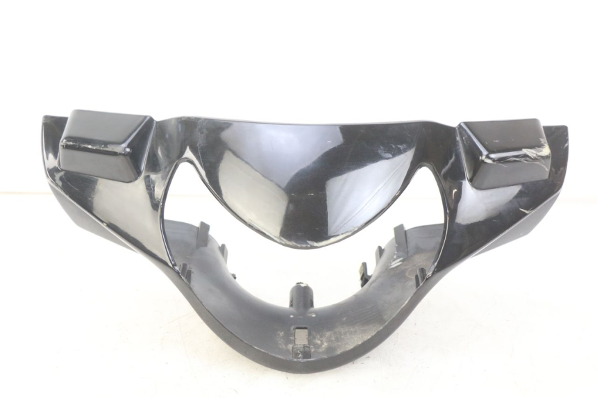 photo de CUBIERTA DEL MANILLAR DELANTERO PEUGEOT V-CLIC VCLIC 50 (2007 - 2013) - Otra vista del artículo