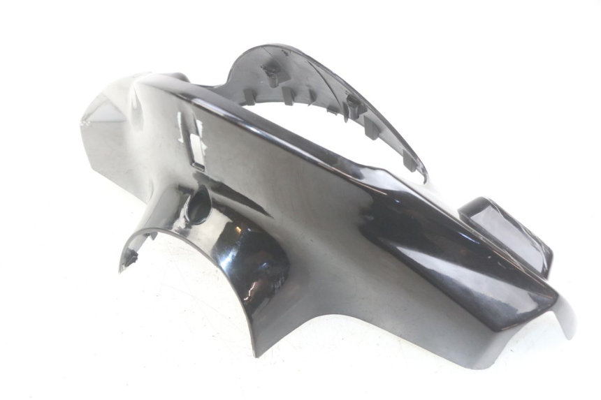 photo de CUBIERTA DEL MANILLAR DELANTERO PEUGEOT V-CLIC VCLIC 50 (2007 - 2013) - Detalles de los puntos de fijación