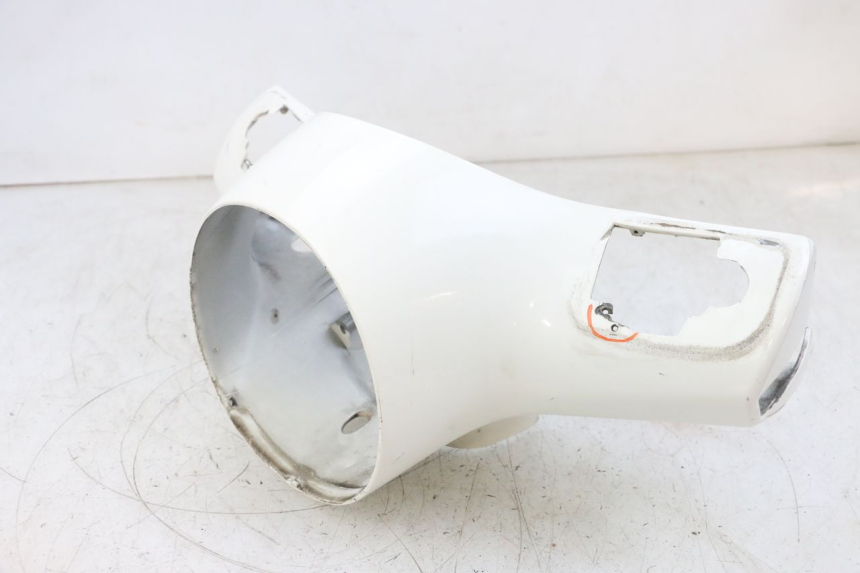 photo de TAPA MANILLAR TRASERO PIAGGIO VESPA GTS SUPER IE 125 (2009 - 2016) - Marcados y referencias originales