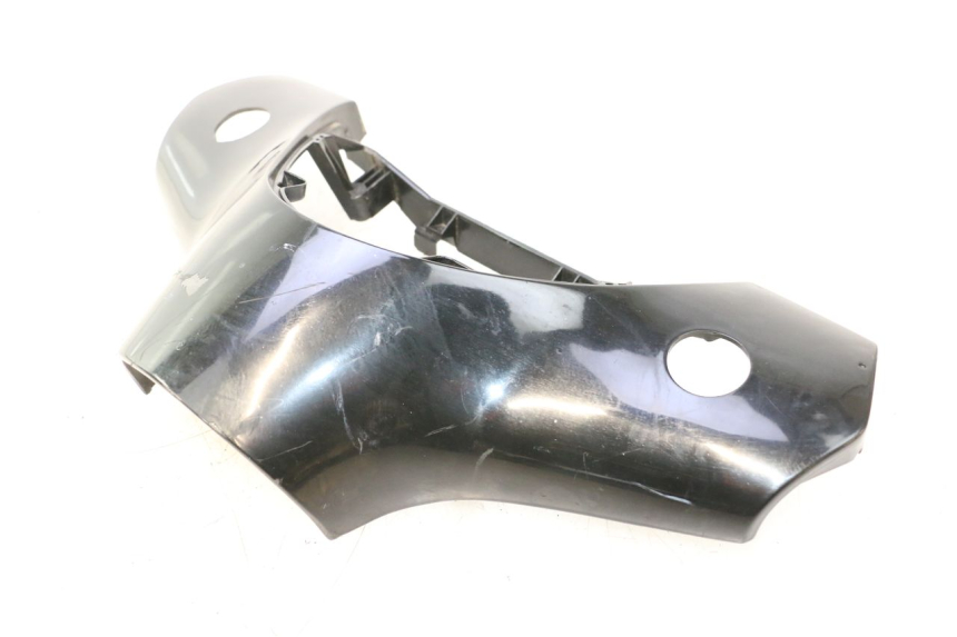photo de TAPA MANILLAR TRASERO PIAGGIO VESPA PK FL 2T 50 (1990 - 1996) - Detalles de los puntos de fijación