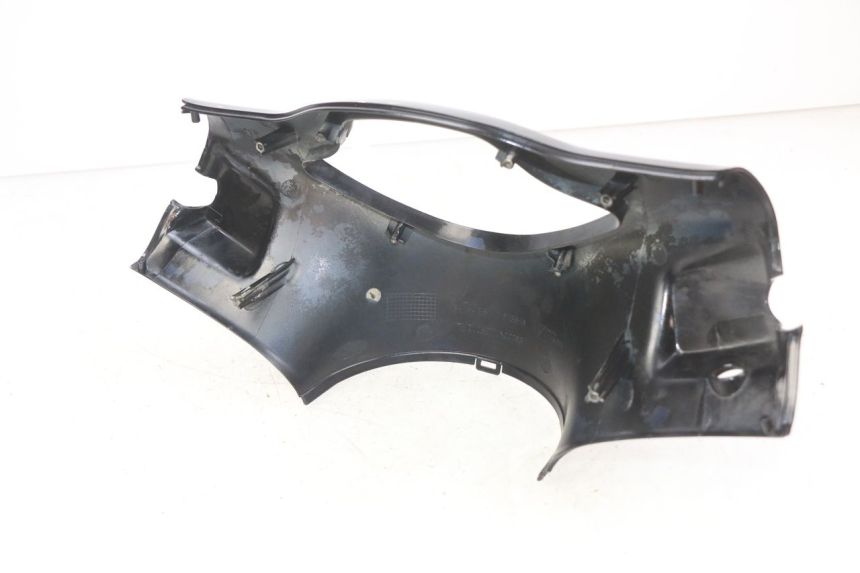 photo de CUBIERTA DEL MANILLAR DELANTERO PIAGGIO VESPA PRIMAVERA 2T 50 (2013 - 2018) - Detalle de la pieza