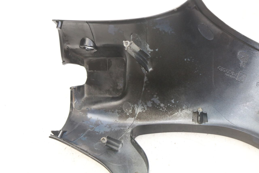 photo de CUBIERTA DEL MANILLAR DELANTERO PIAGGIO VESPA PRIMAVERA 2T 50 (2013 - 2018) - Otra perspectiva