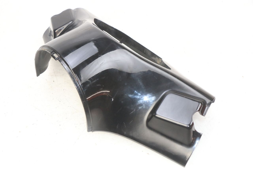 photo de CUBIERTA DEL MANILLAR DELANTERO PIAGGIO VESPA PRIMAVERA 2T 50 (2013 - 2018) - Estado de la superficie y material