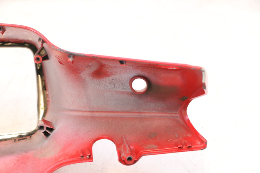 photo de CUBIERTA DEL MANILLAR DELANTERO PIAGGIO VESPA S 2T 50 (2007 - 2014) - Zoom estado de uso