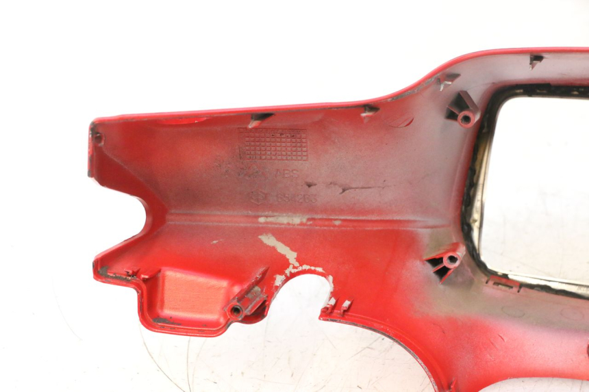 photo de CUBIERTA DEL MANILLAR DELANTERO PIAGGIO VESPA S 2T 50 (2007 - 2014) - Otra perspectiva