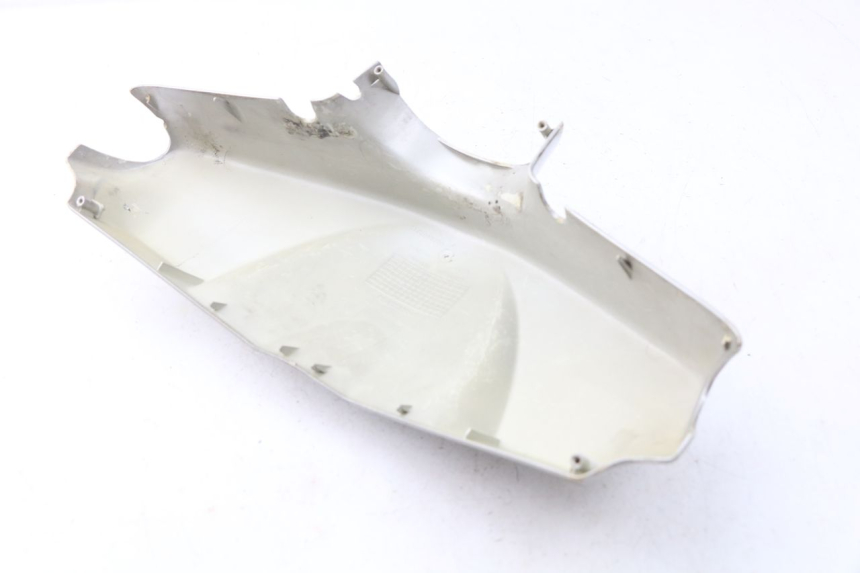 photo de TAPA MANILLAR TRASERO PEUGEOT VIVACITY 100 (1999 - 2008) - Primer plano técnico