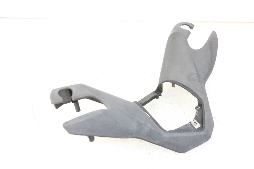 photo de TAPA MANILLAR TRASERO YAMAHA X-MAX XMAX ABS 250 (2010 - 2012) - Detalle de la pieza