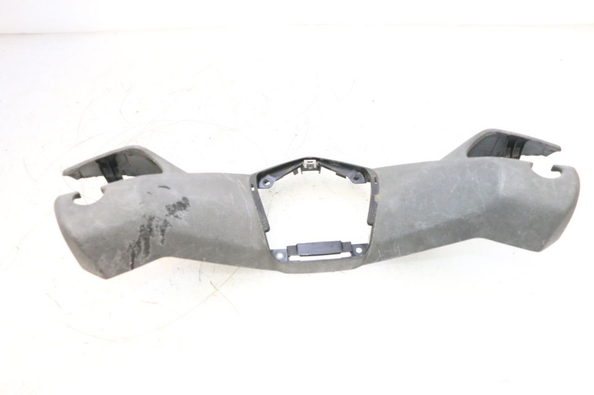 photo de CUBIERTA DEL MANILLAR DELANTERO YAMAHA X-MAX XMAX 125 (2010 - 2013) - Detalle de la pieza