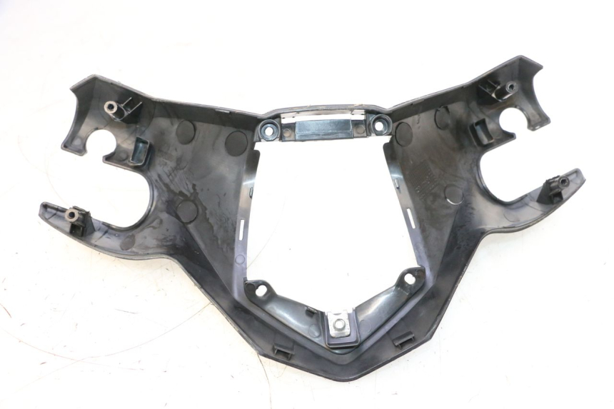 photo de CUBIERTA DEL MANILLAR DELANTERO YAMAHA X-MAX XMAX 125 (2010 - 2013) - Otra perspectiva