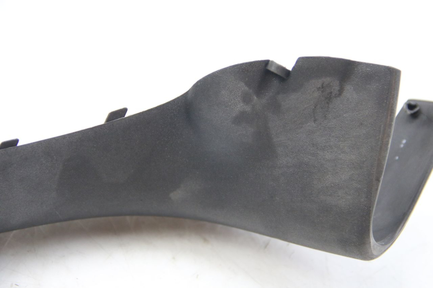 photo de CUBIERTA DEL MANILLAR DELANTERO PIAGGIO X8 125 (2004 - 2007) - Vista general del producto