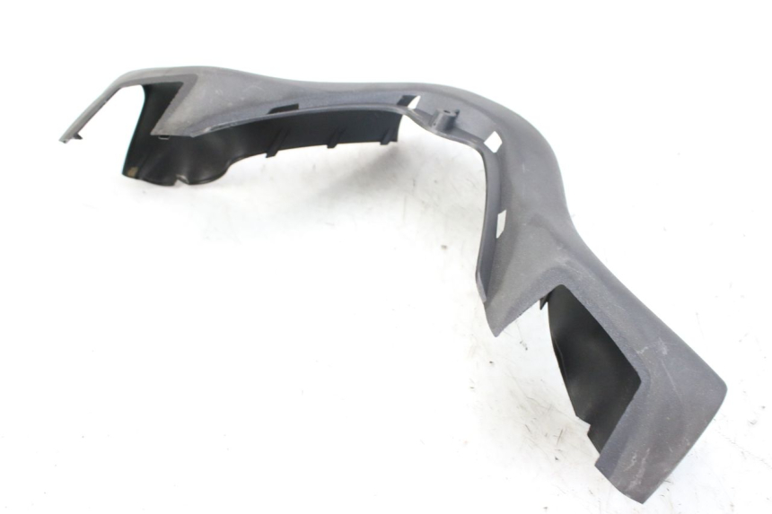 photo de CUBIERTA DEL MANILLAR DELANTERO PIAGGIO X9 EVOLUTION 125 (2003 - 2007) - Primer plano técnico