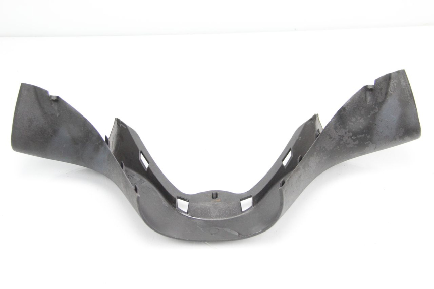 photo de CUBIERTA DEL MANILLAR DELANTERO PIAGGIO X9 125 (2000 - 2003) - Primer plano técnico