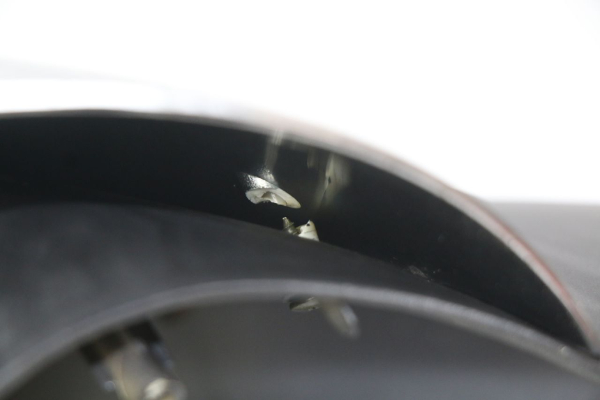 photo de CUBIERTA DEL MANILLAR DELANTERO YIYING YY50QT-10 50 (2007 - 2022) - Detalles de los puntos de fijación