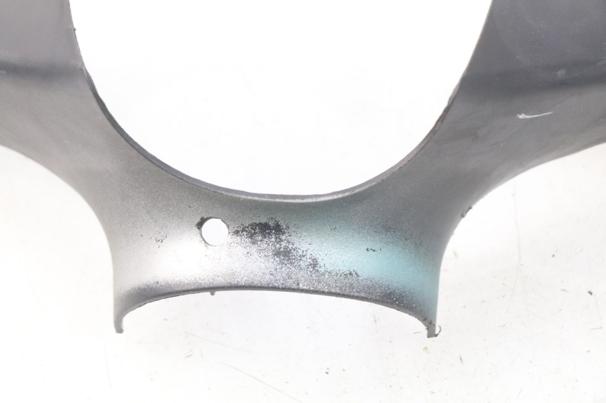 photo de CUBIERTA DEL MANILLAR DELANTERO PIAGGIO ZIP 4T 50 (2018 - 2020) - Primer plano técnico