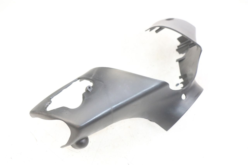 photo de CUBIERTA DEL MANILLAR DELANTERO PIAGGIO ZIP 4T 50 (2018 - 2020) - Detalles de los puntos de fijación